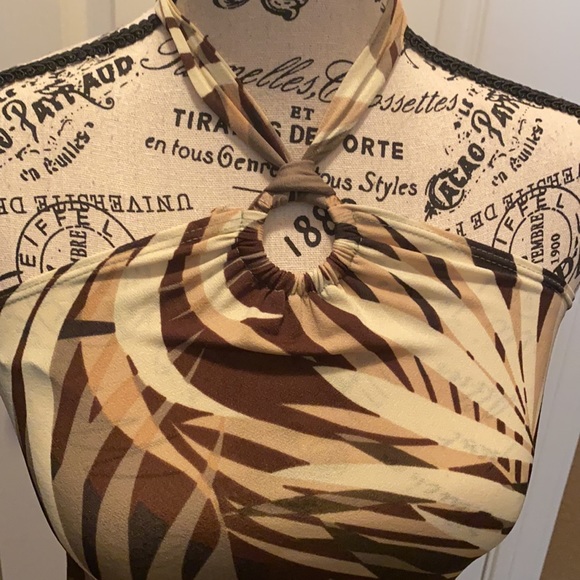 Claire’s - Picture 2 of 4